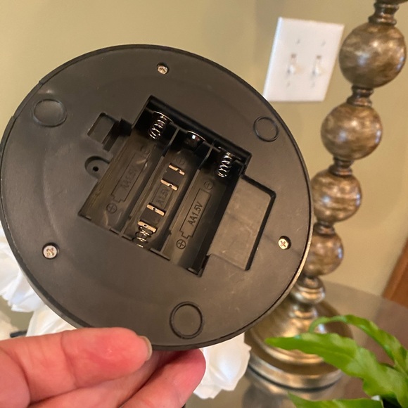 Multi-Color Rose Tree Lamp - Picture 4 of 5